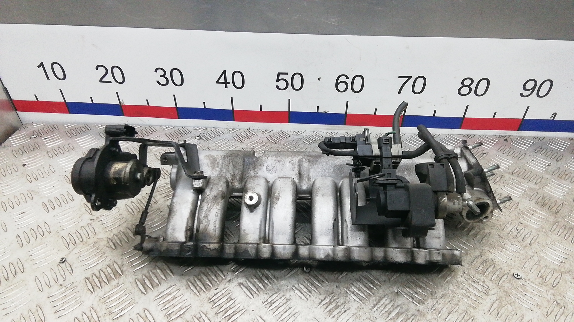 Коллектор впускной