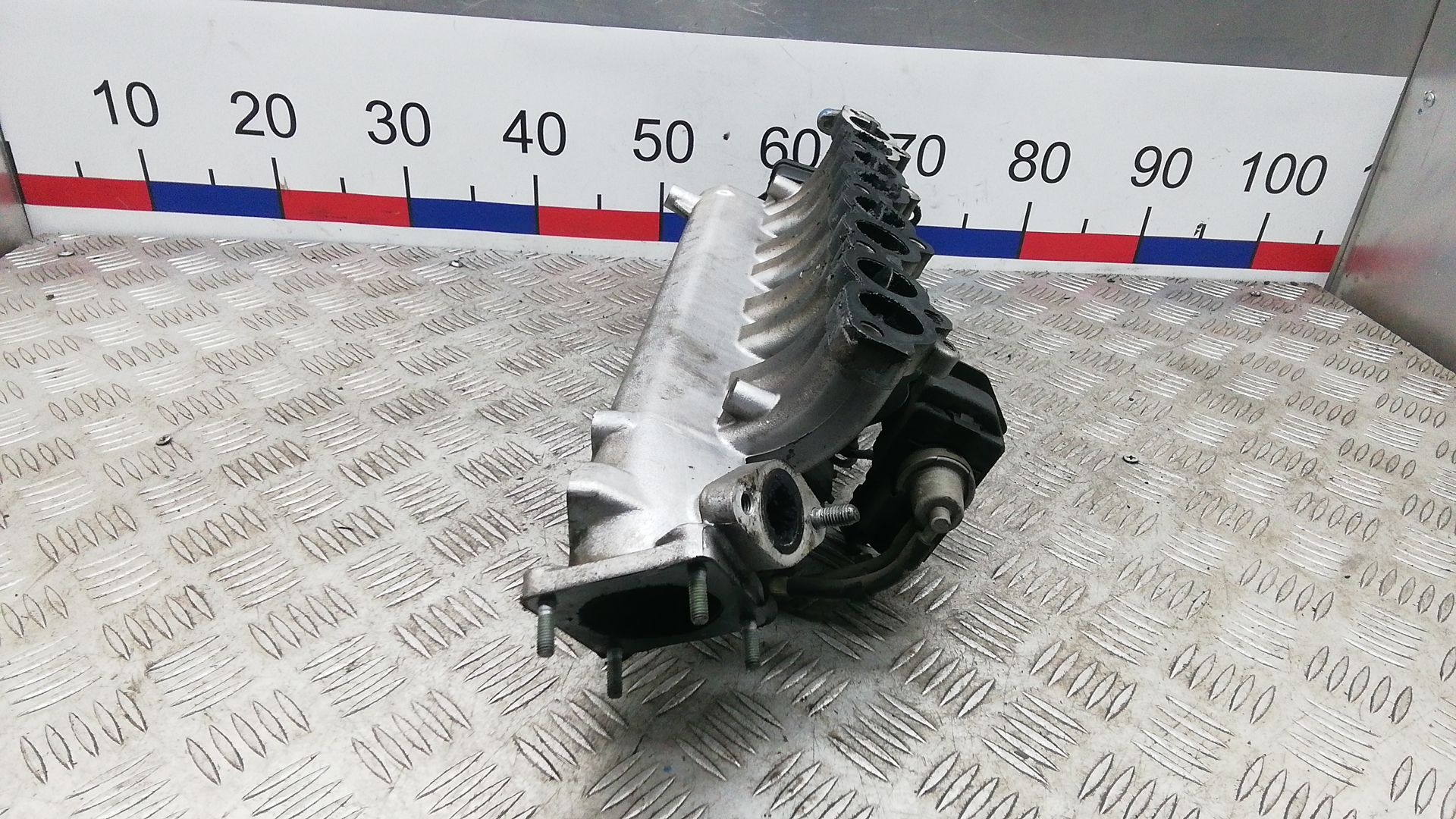 Коллектор впускной