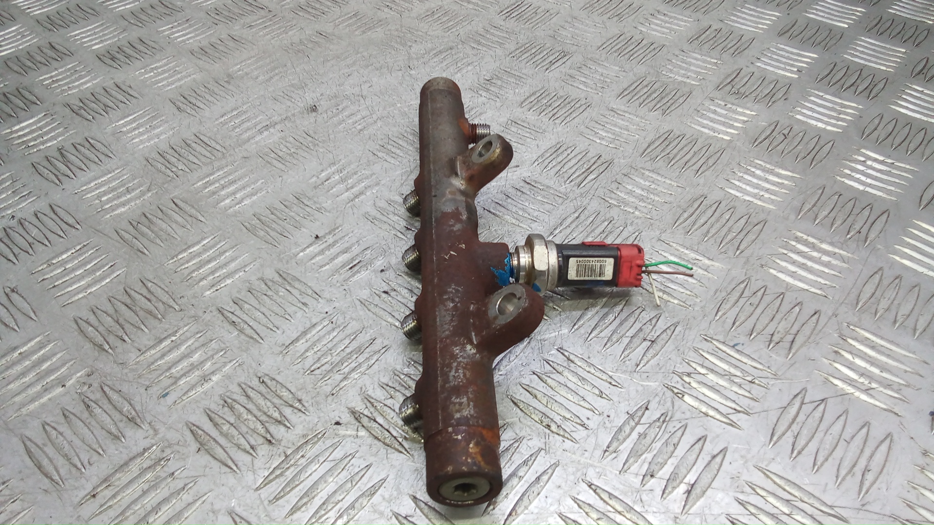 Рейка топливная (рампа)