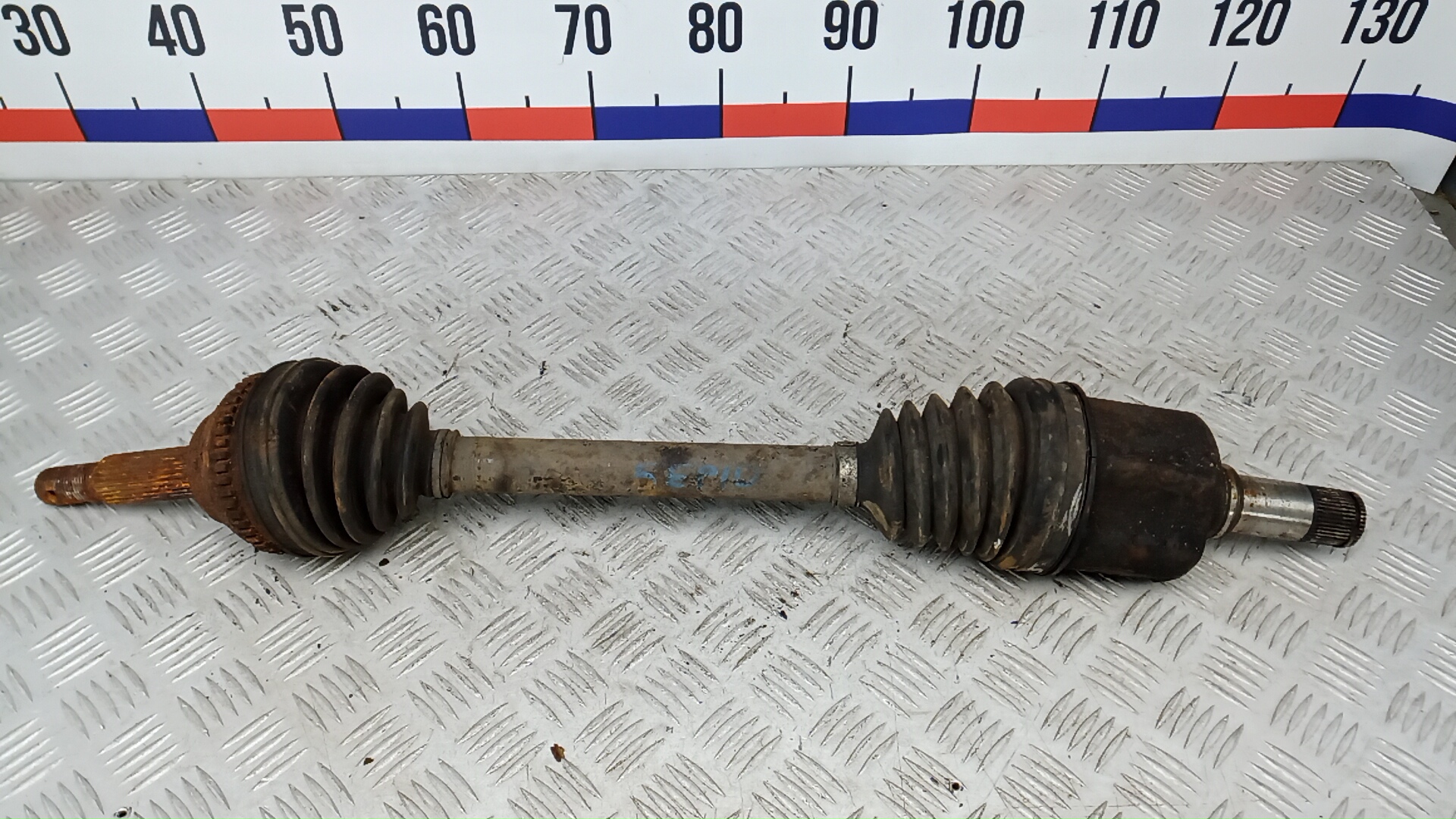 Полуось передняя левая