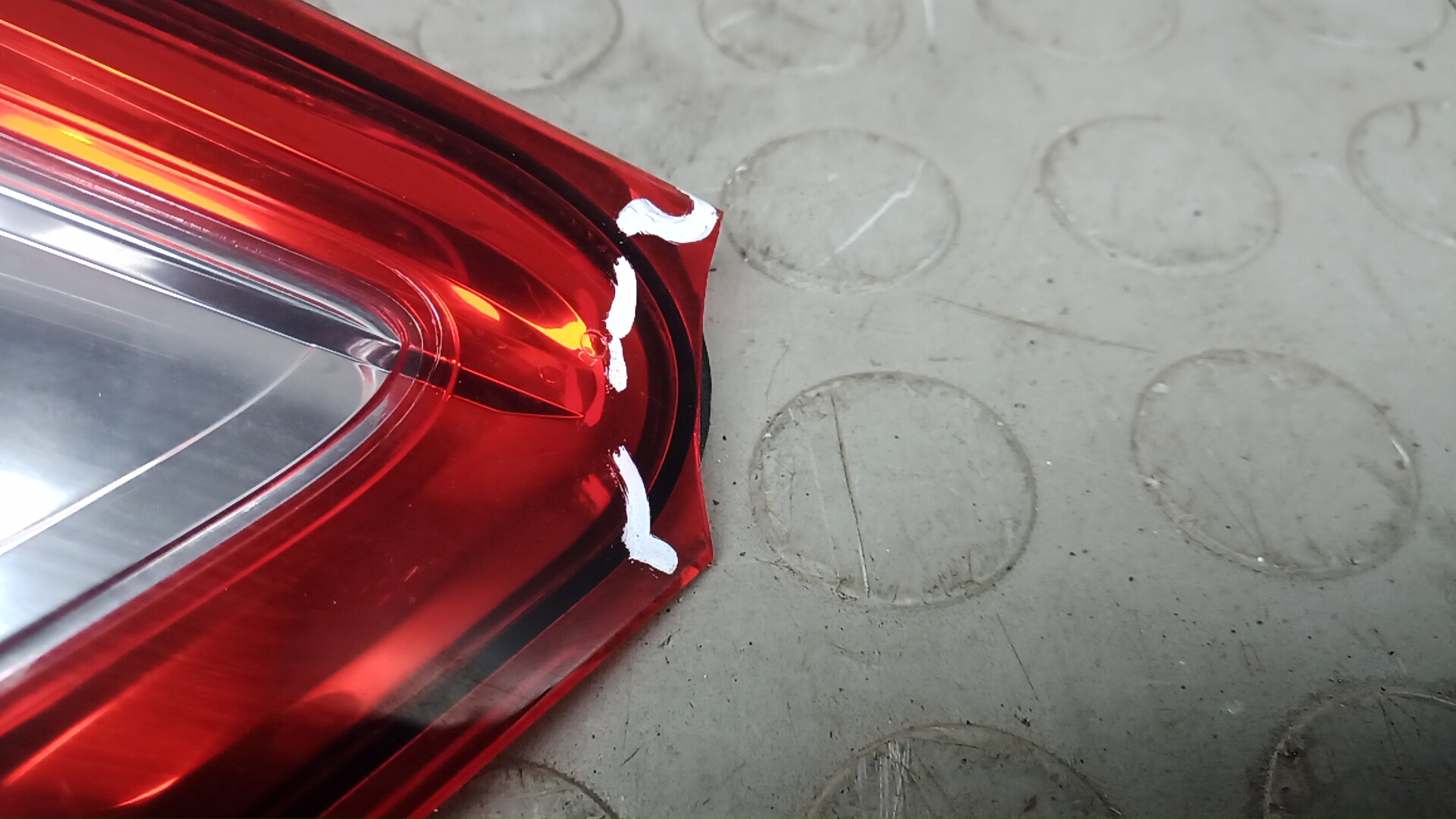 Фонарь задний правый