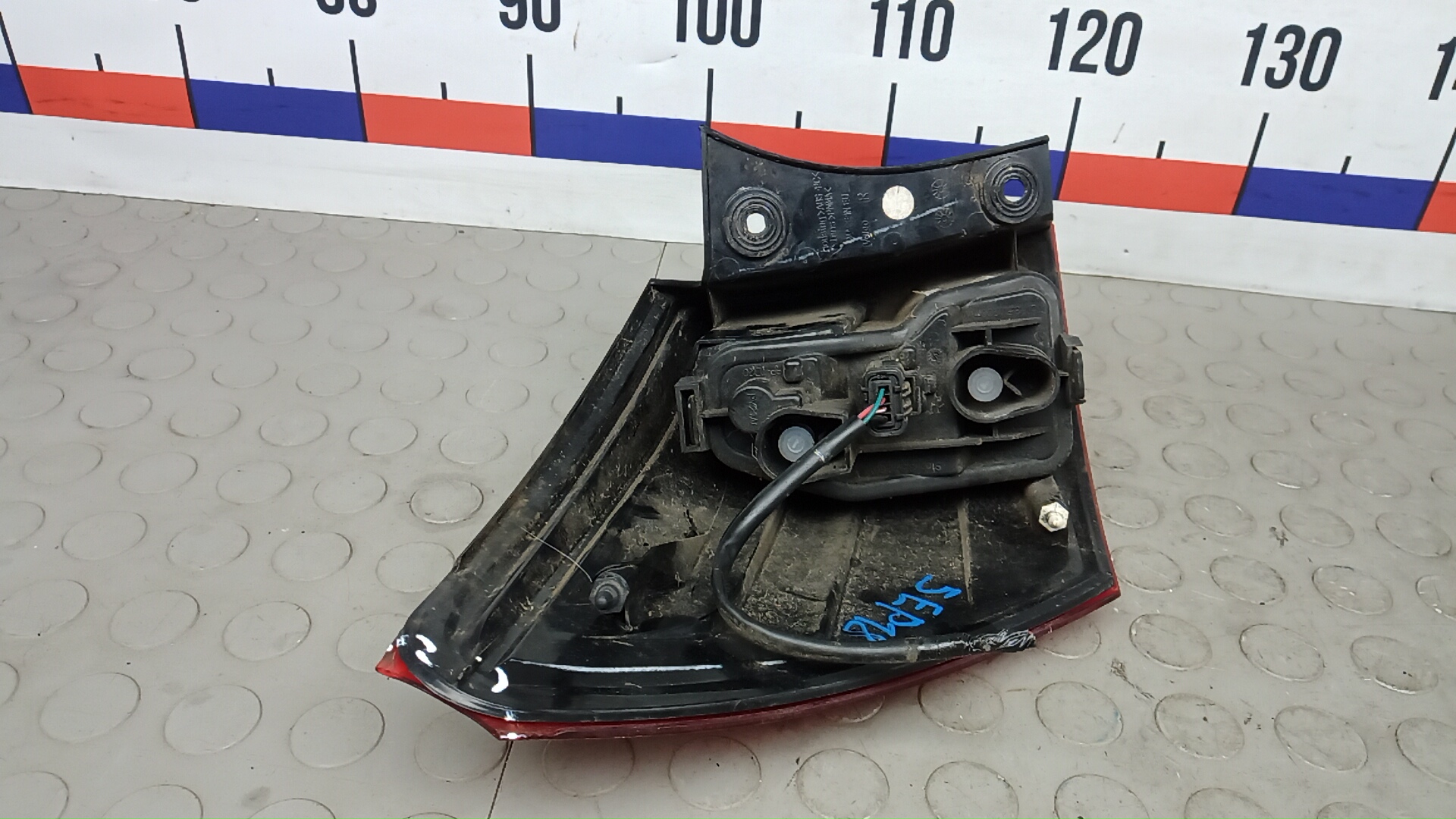 Фонарь задний правый