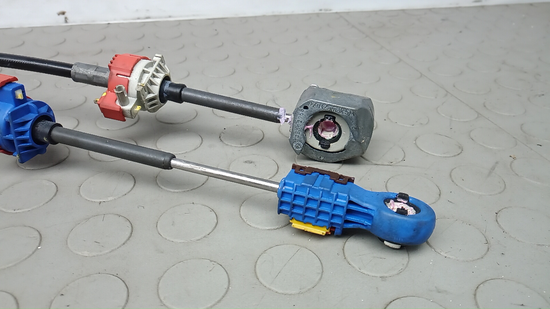 Трос КПП (выбора/переключения передач)