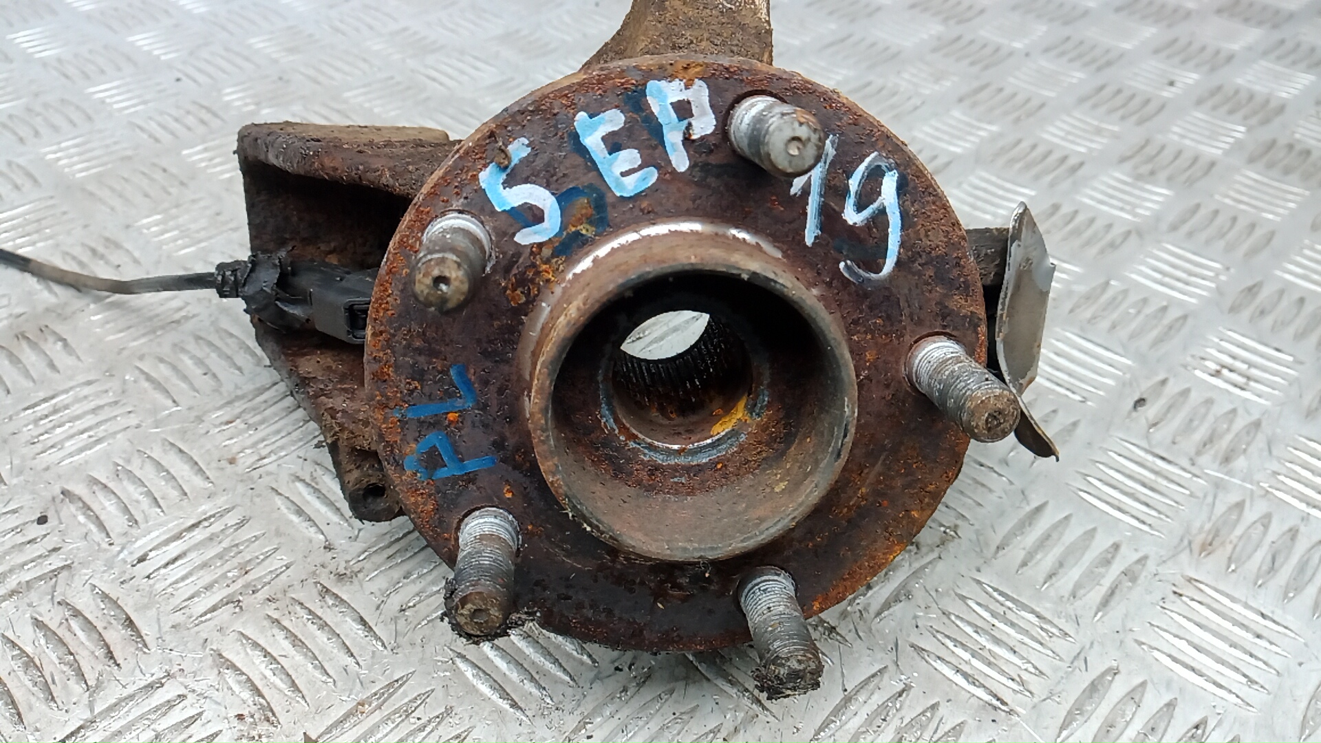 Ступица передняя