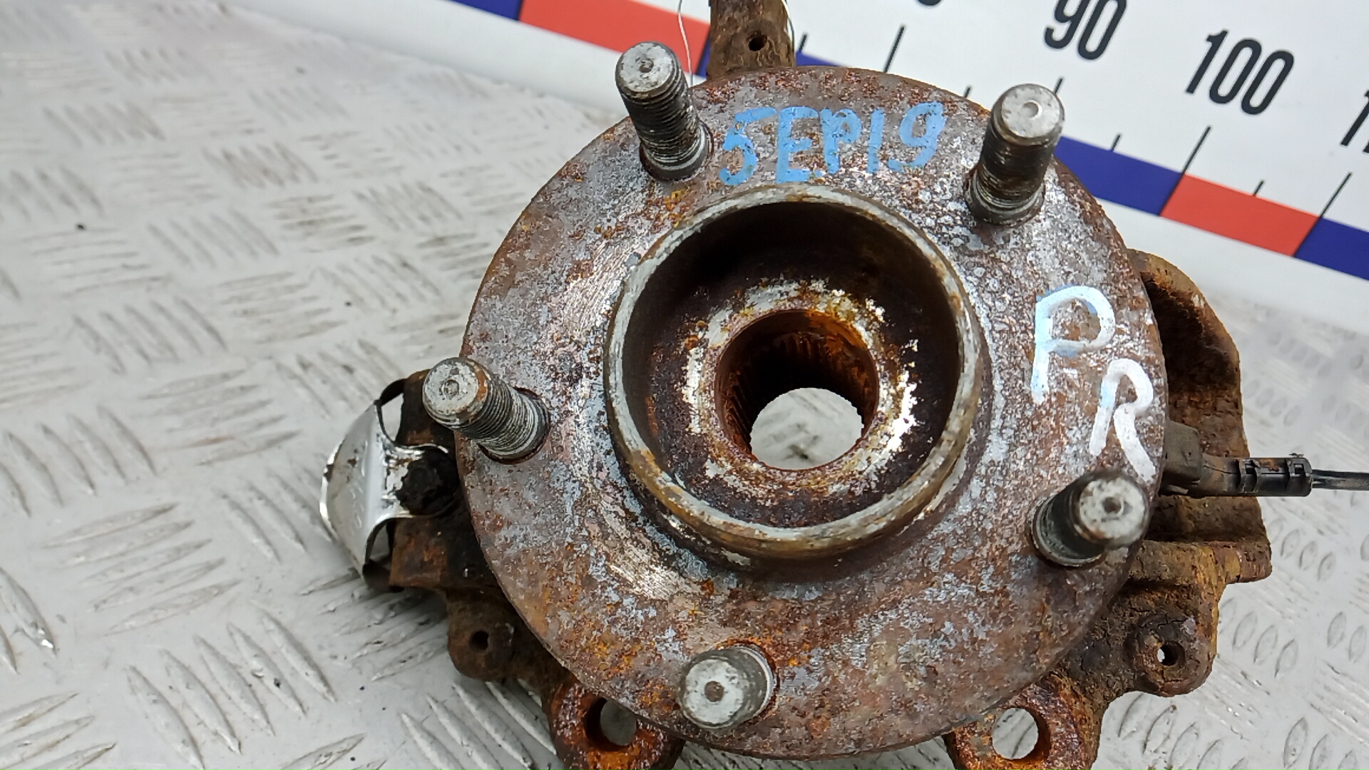 Ступица передняя