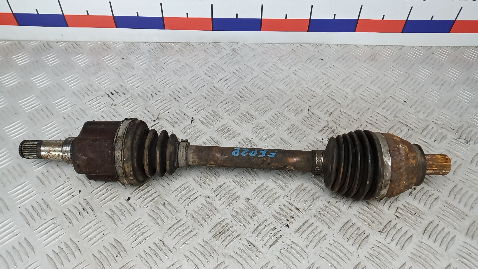 Полуось передняя левая