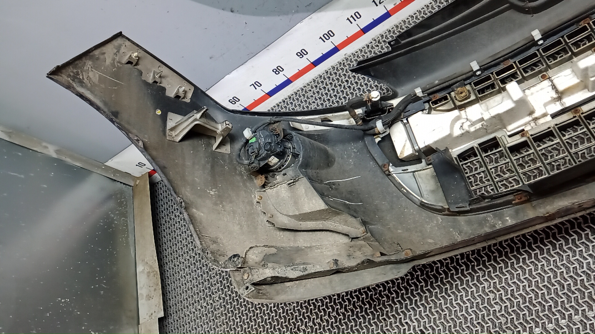 Бампер передний