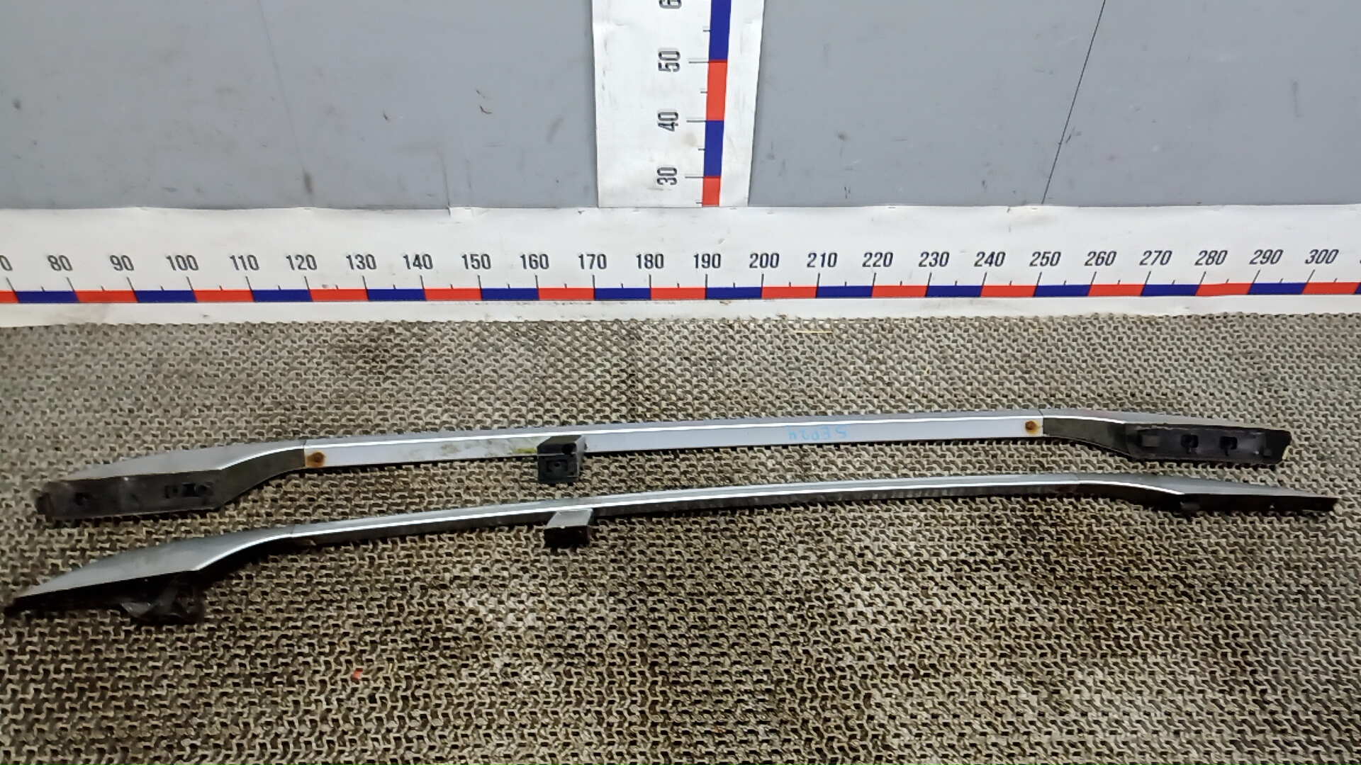 Рейлинги (релинг) к-кт (планки на крышу)