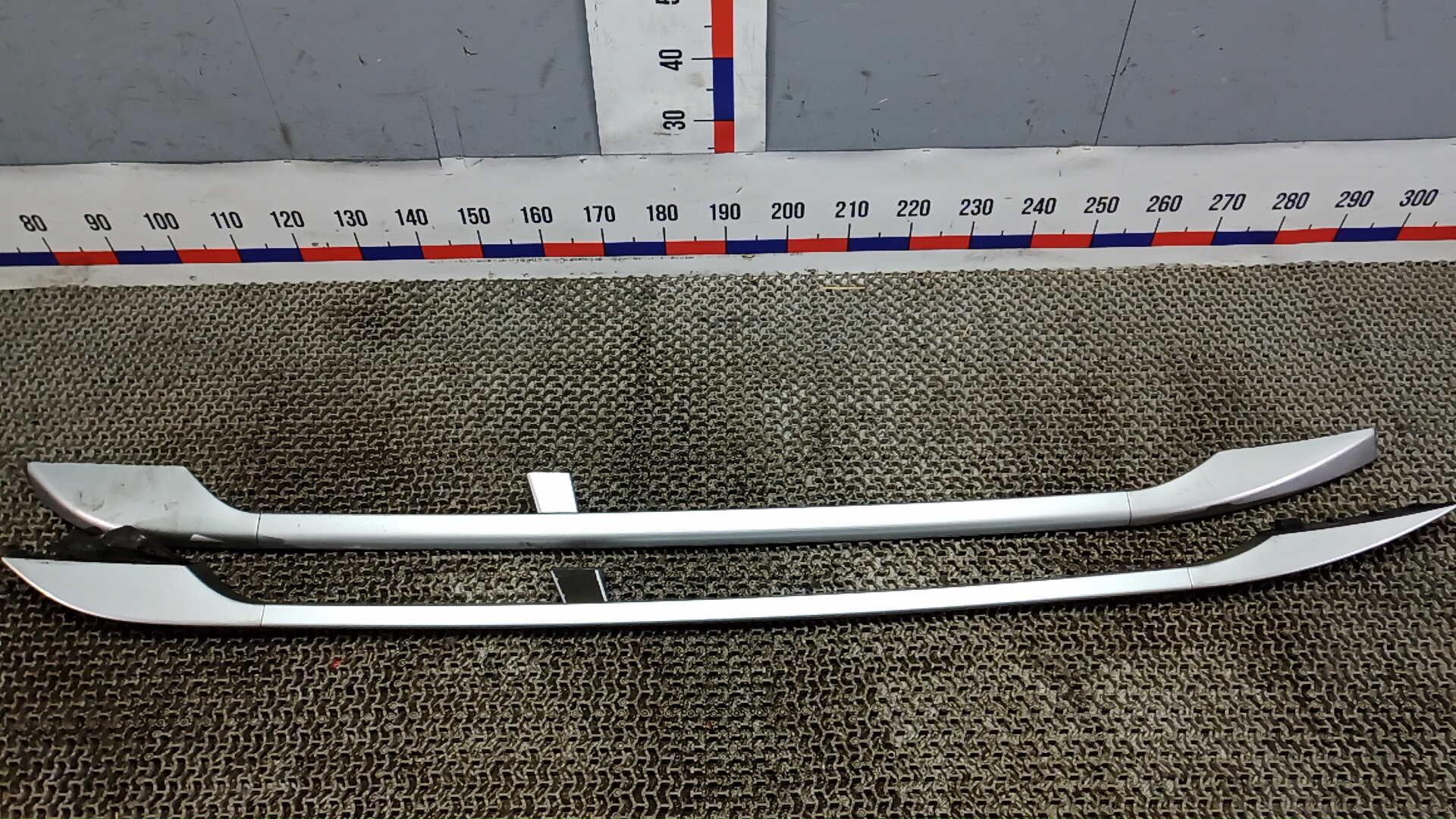 Рейлинги (релинг) к-кт (планки на крышу)