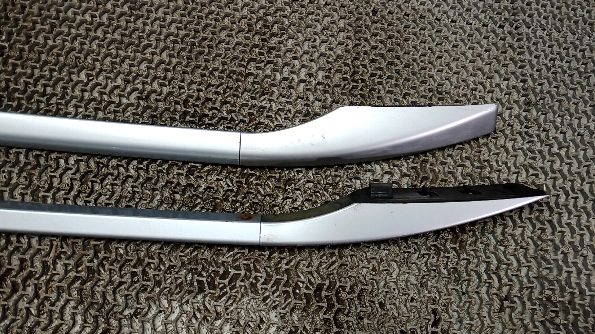 Рейлинги (релинг) к-кт (планки на крышу)