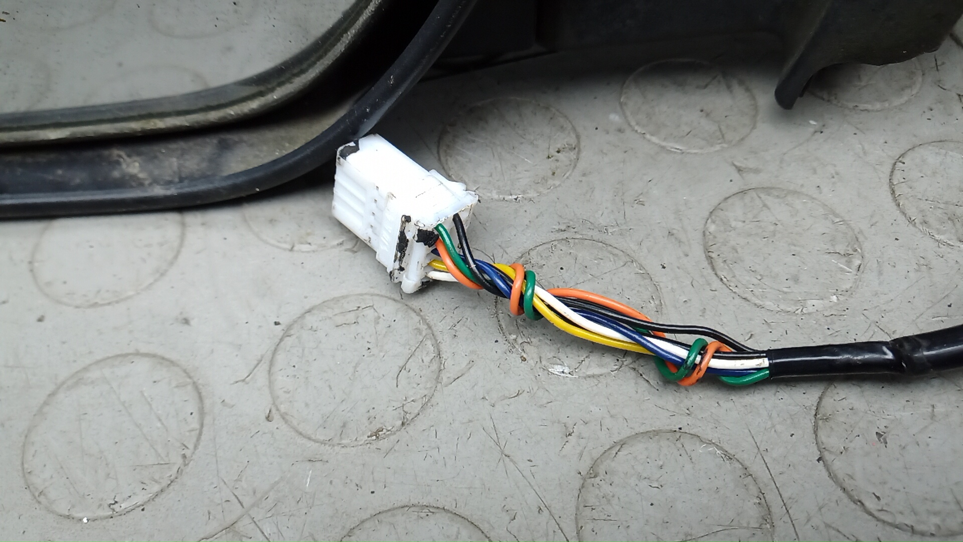 Зеркало левое электрическое