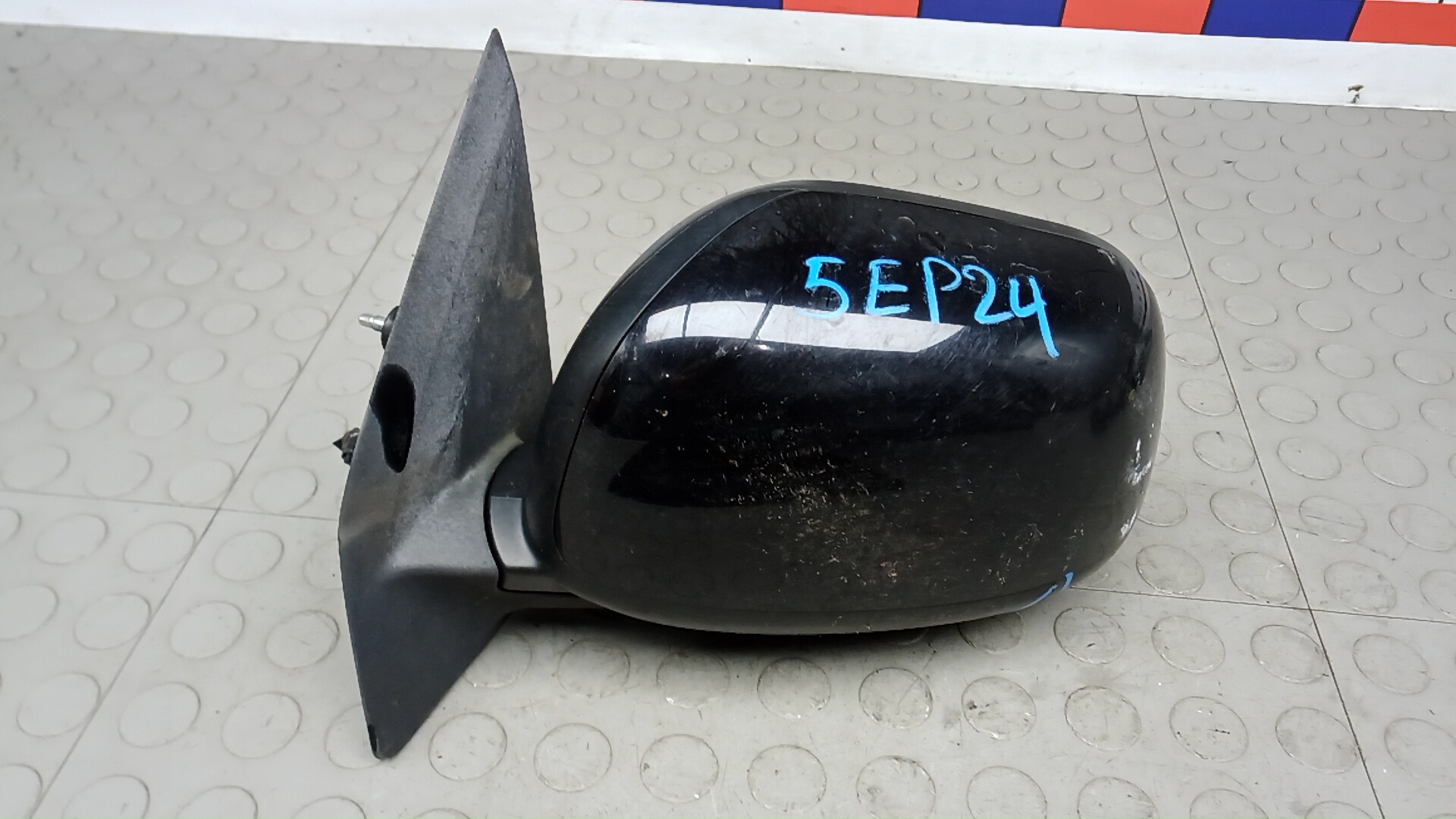 Зеркало левое электрическое