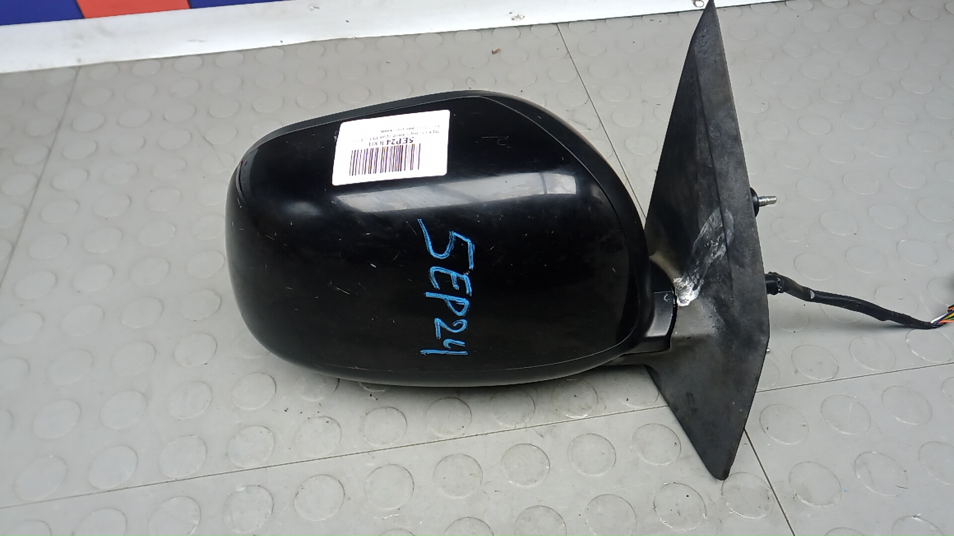 Зеркало правое электрическое