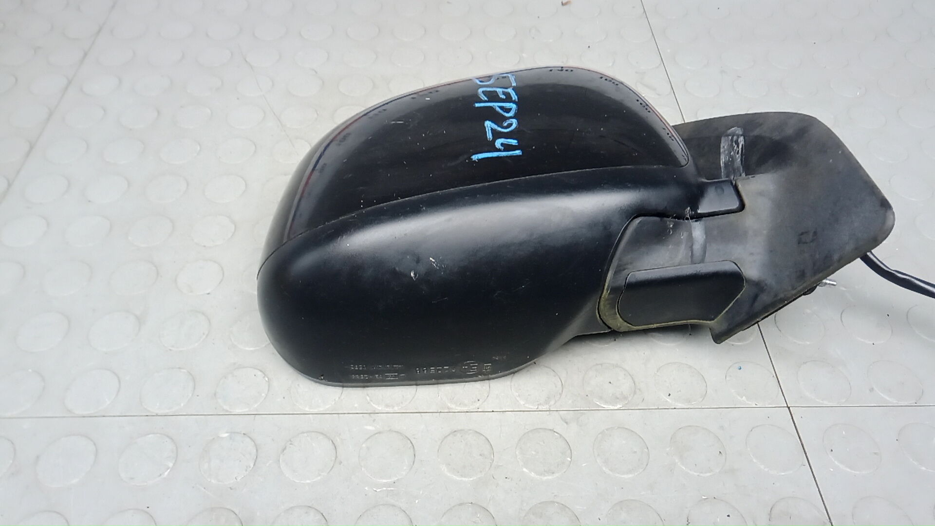 Зеркало правое электрическое