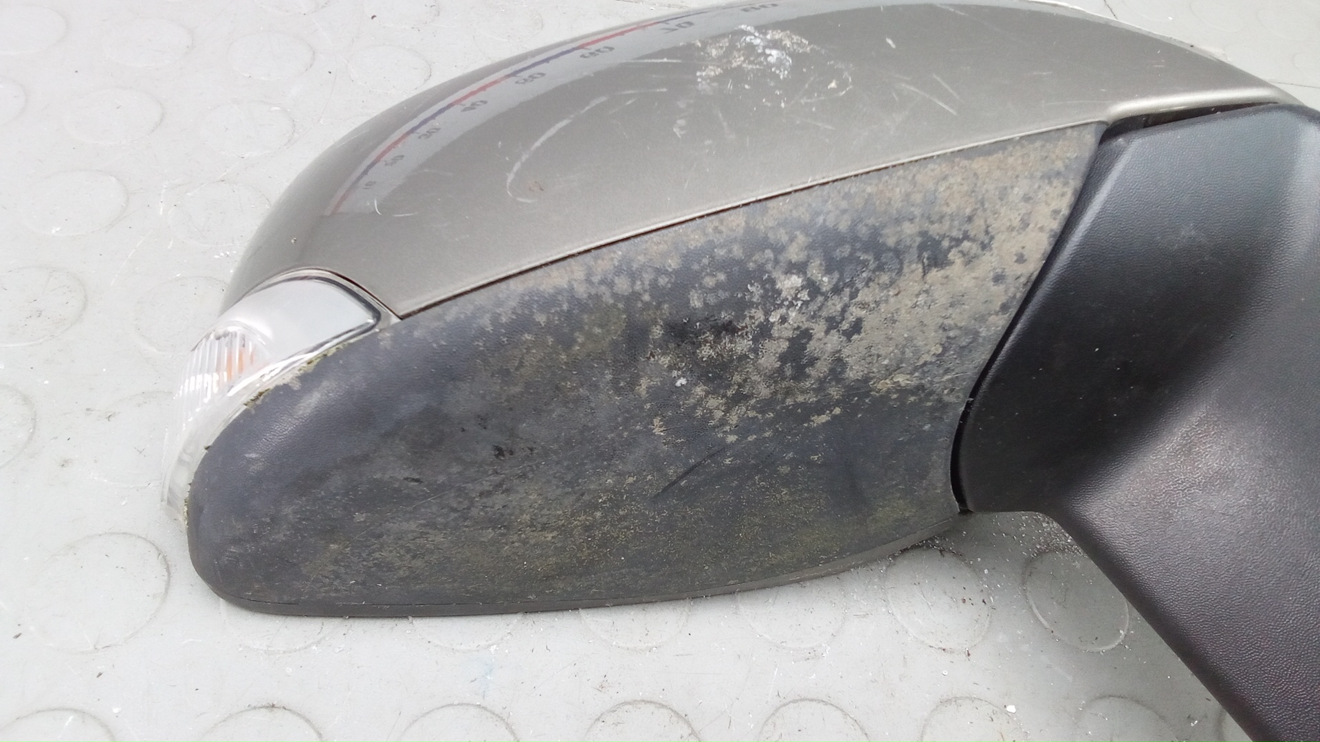 Зеркало правое электрическое