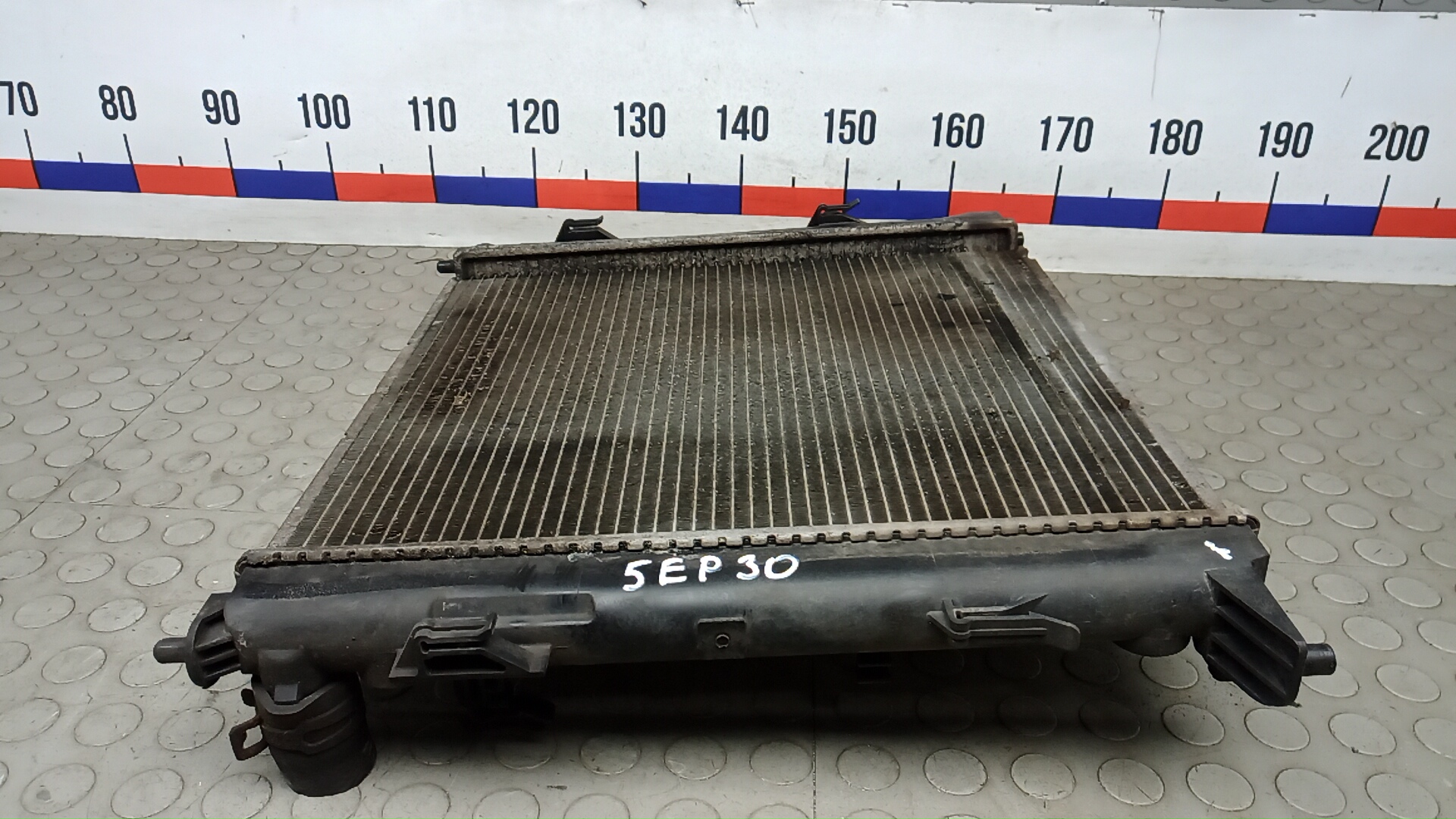 Радиатор охлаждения двигателя основной