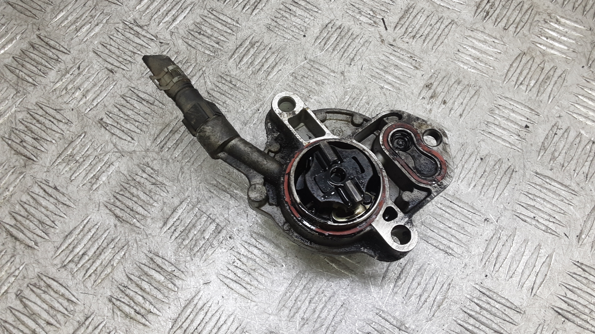 Насос вакуумный