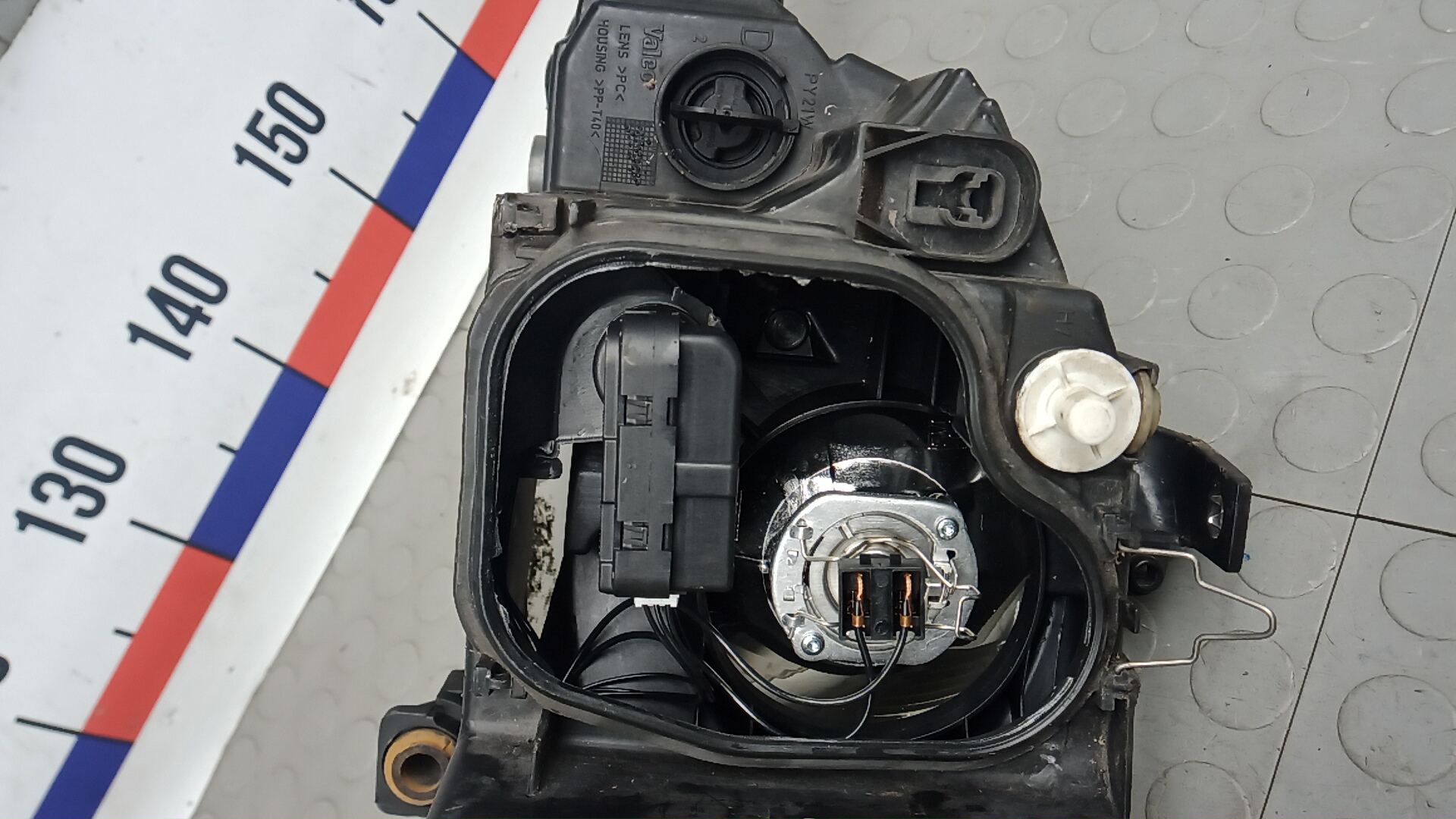 Фара правая