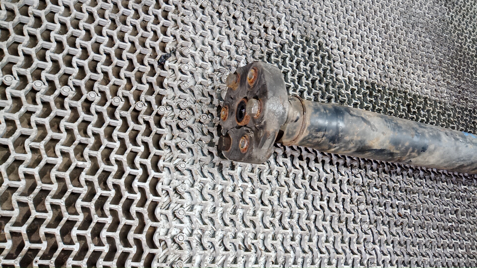 Вал карданный