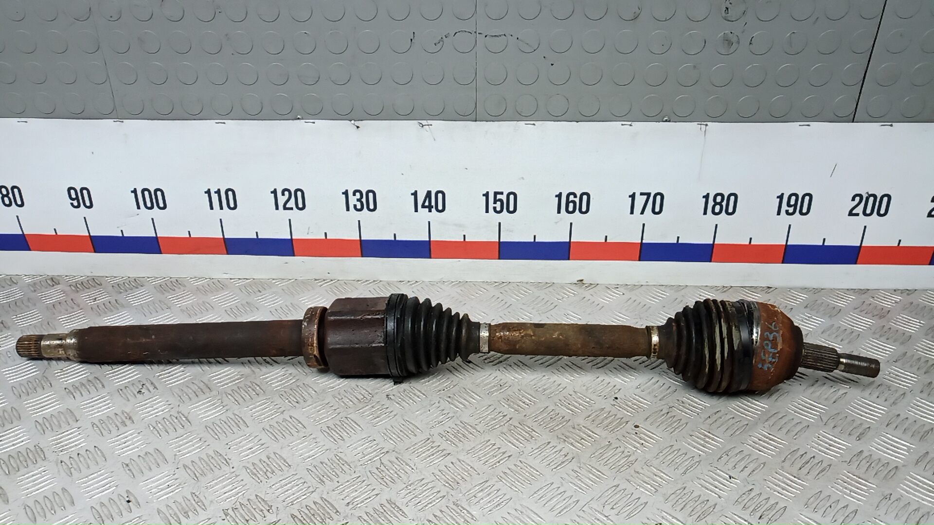 Полуось передняя правая