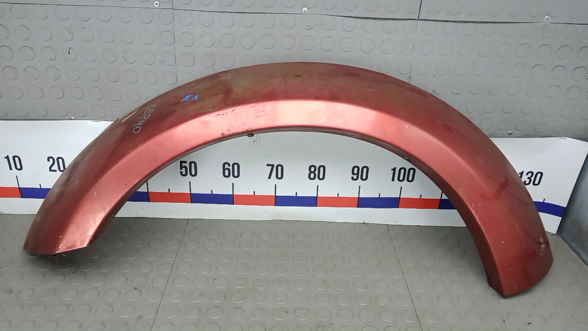 Накладка переднего крыла левого