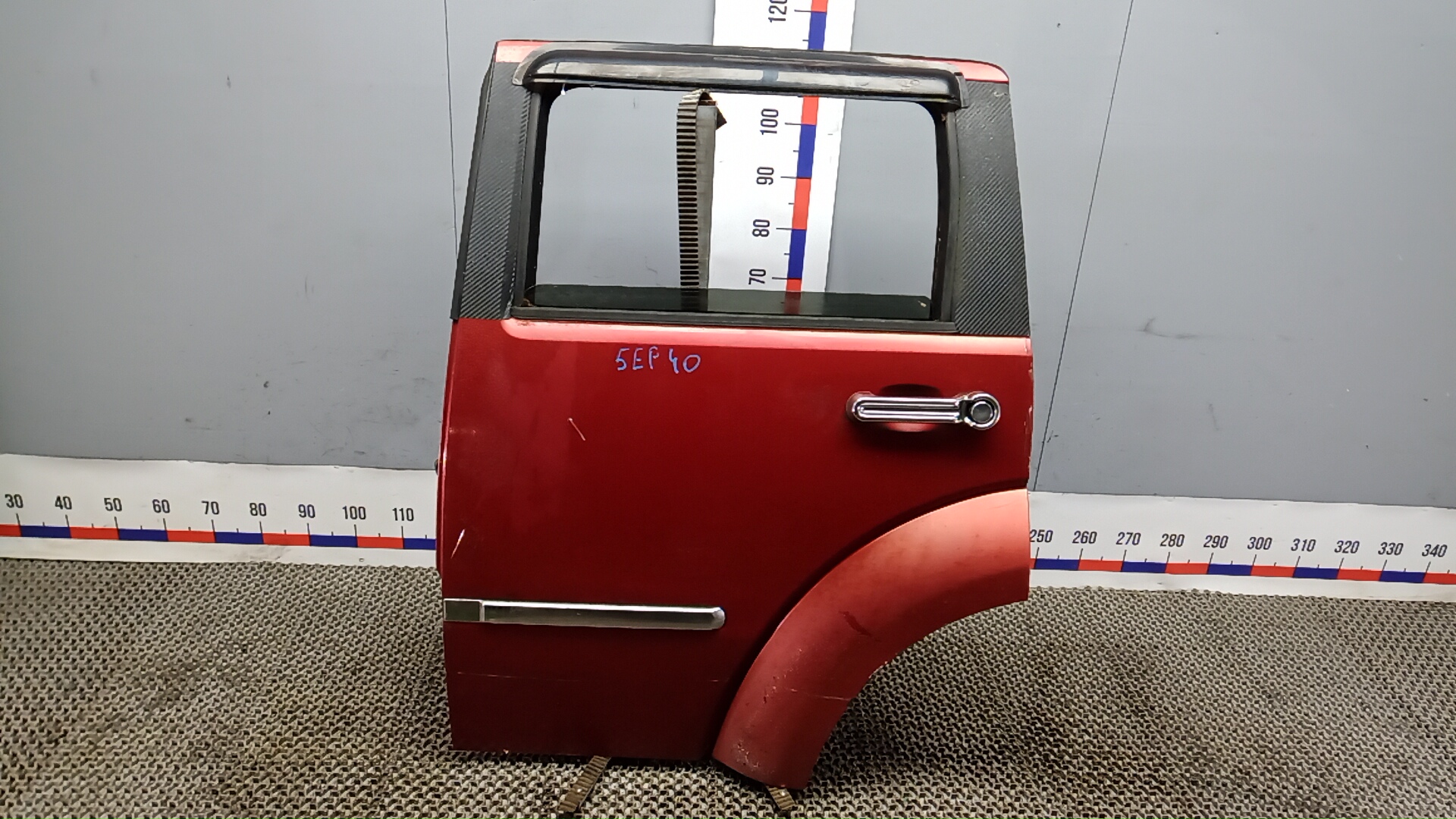 Дверь задняя левая