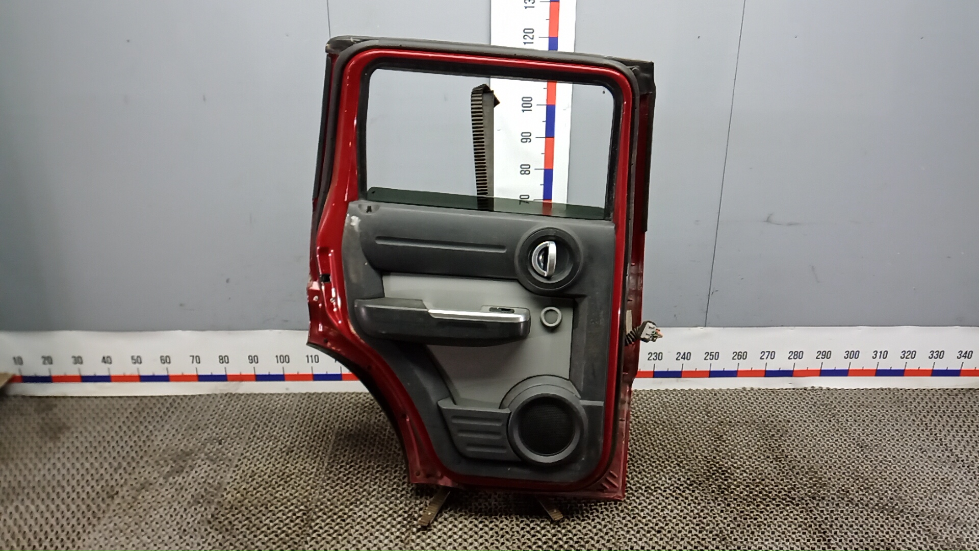 Дверь задняя левая