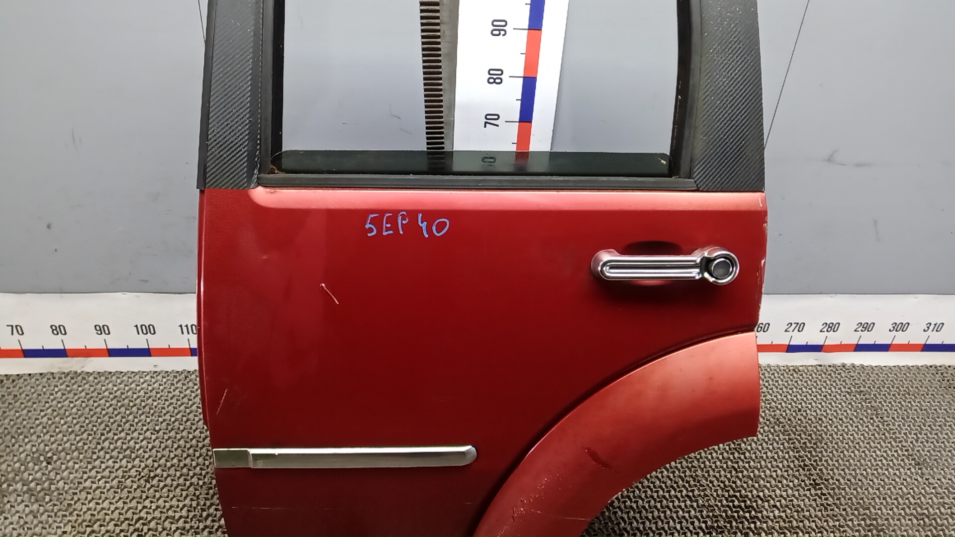 Дверь задняя левая