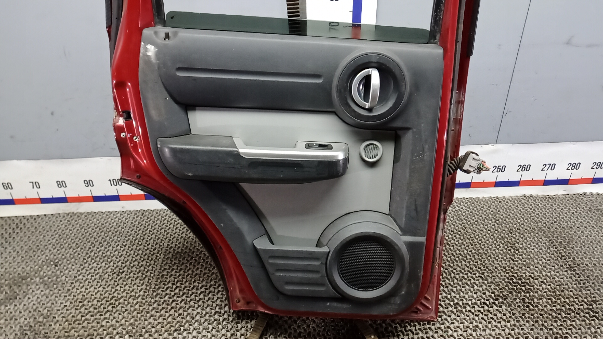 Дверь задняя левая