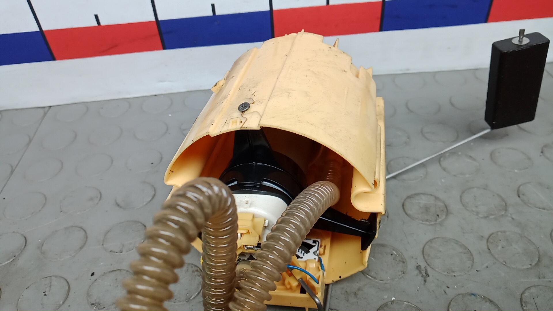 Насос топливный электрический