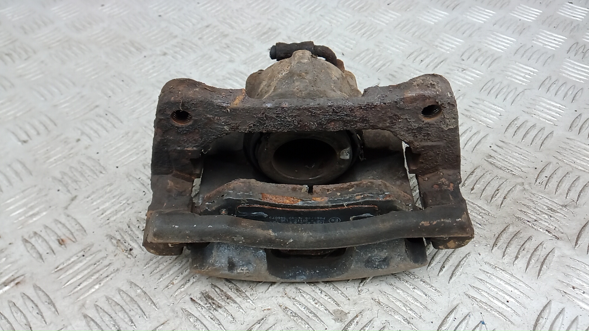 Суппорт передний правый