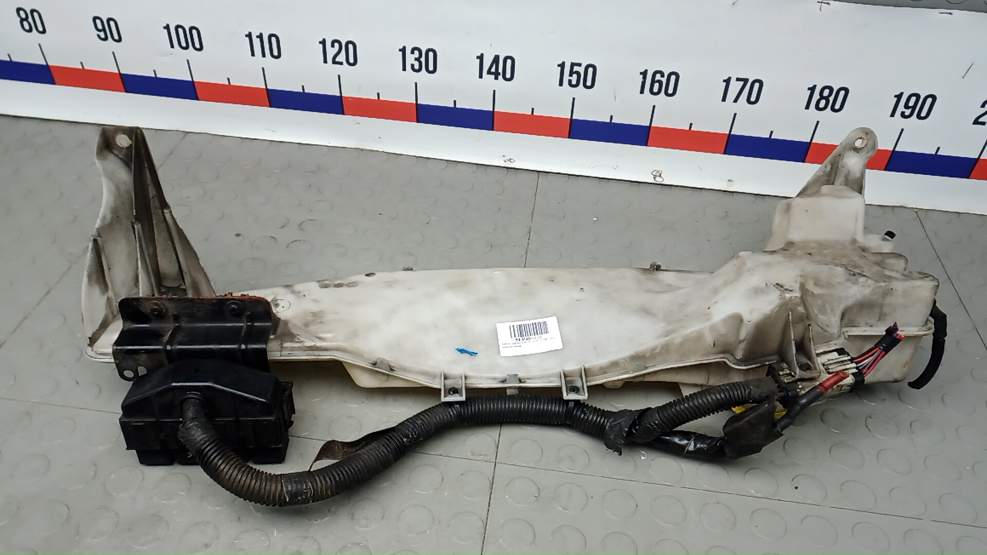 Бачок омывателя лобового стекла