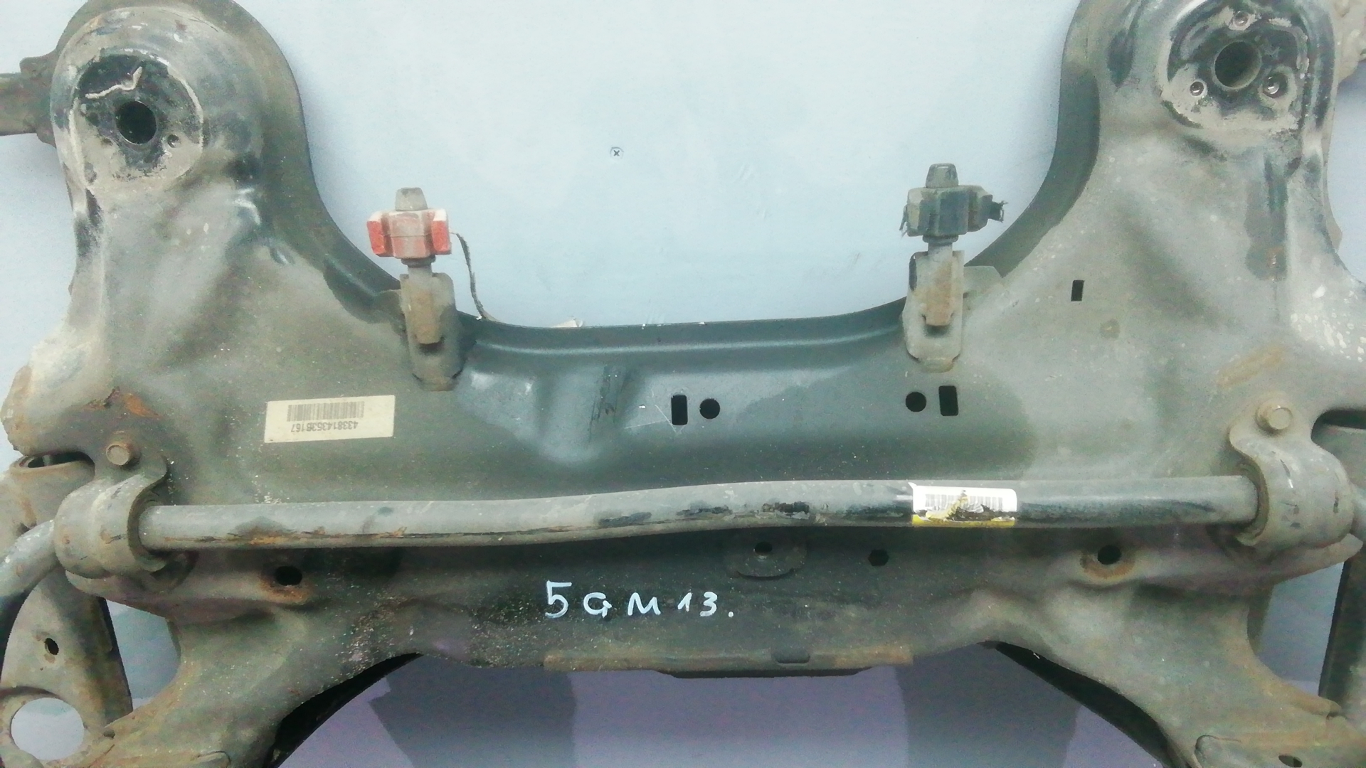 Балка передняя (крепление продольных тяг)