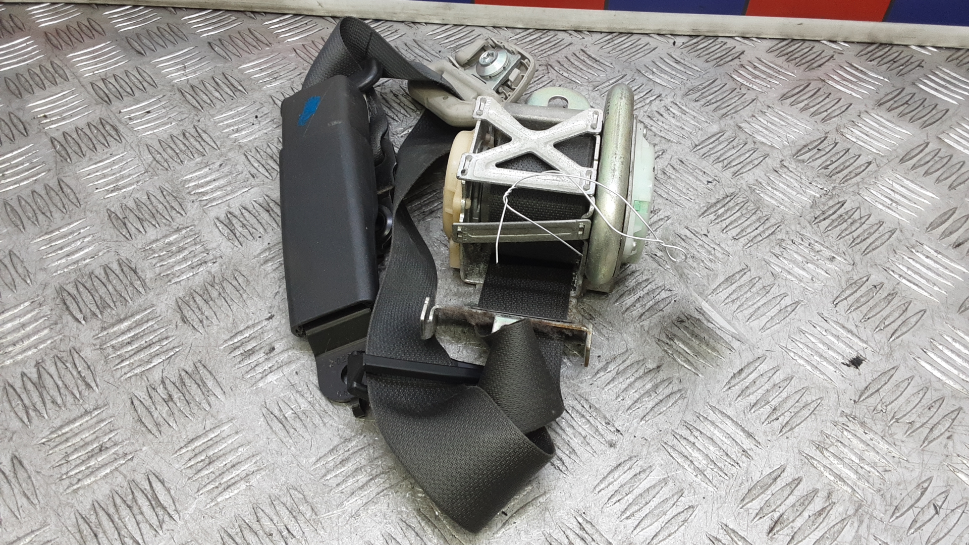 Ремень безопасности с пиропатроном