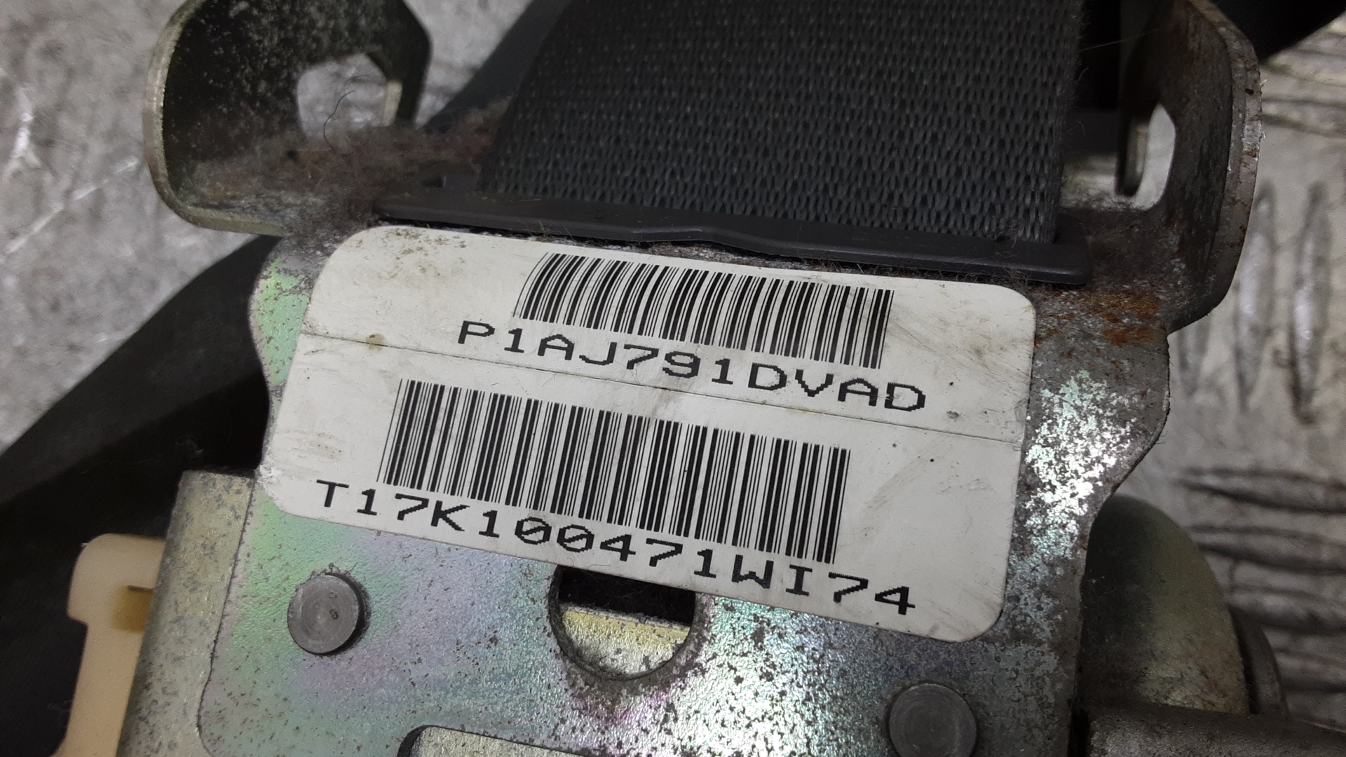 Ремень безопасности с пиропатроном