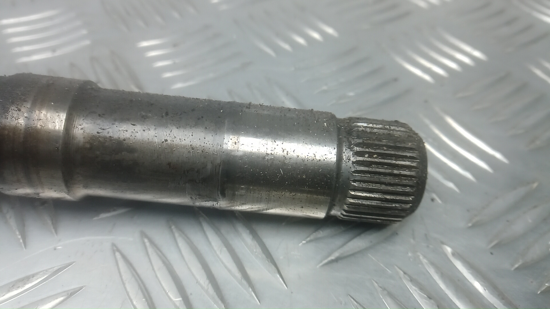 Полуось передняя правая