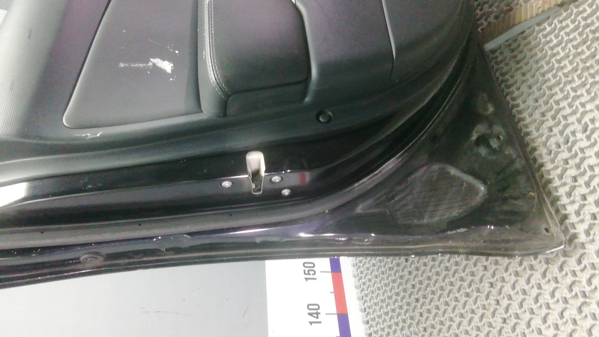 Дверь передняя левая