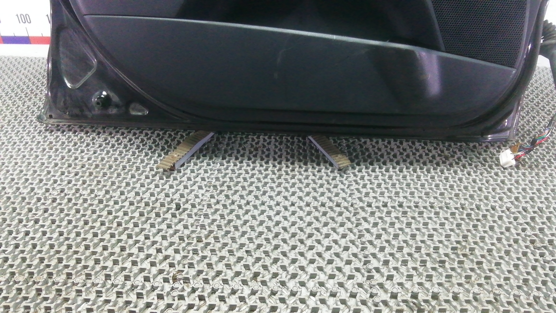 Дверь передняя левая