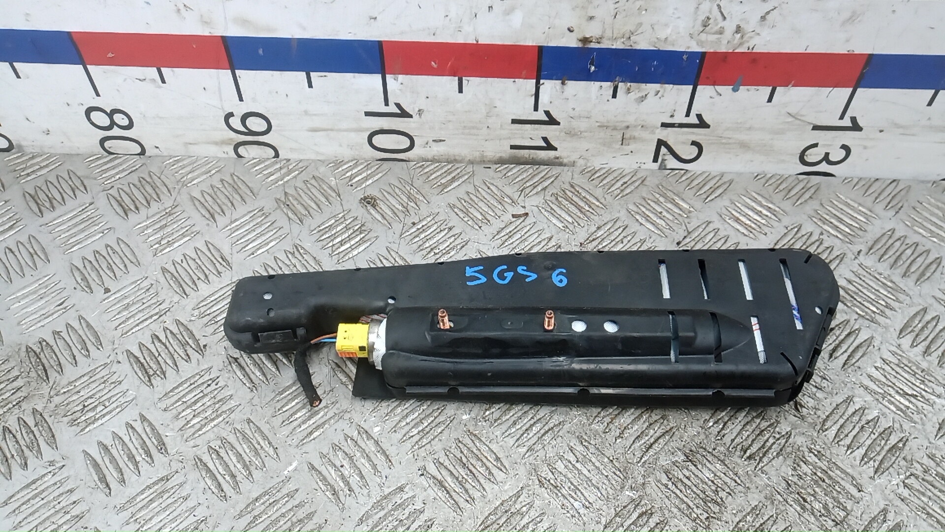 Подушка безопасности боковая (в сиденье)