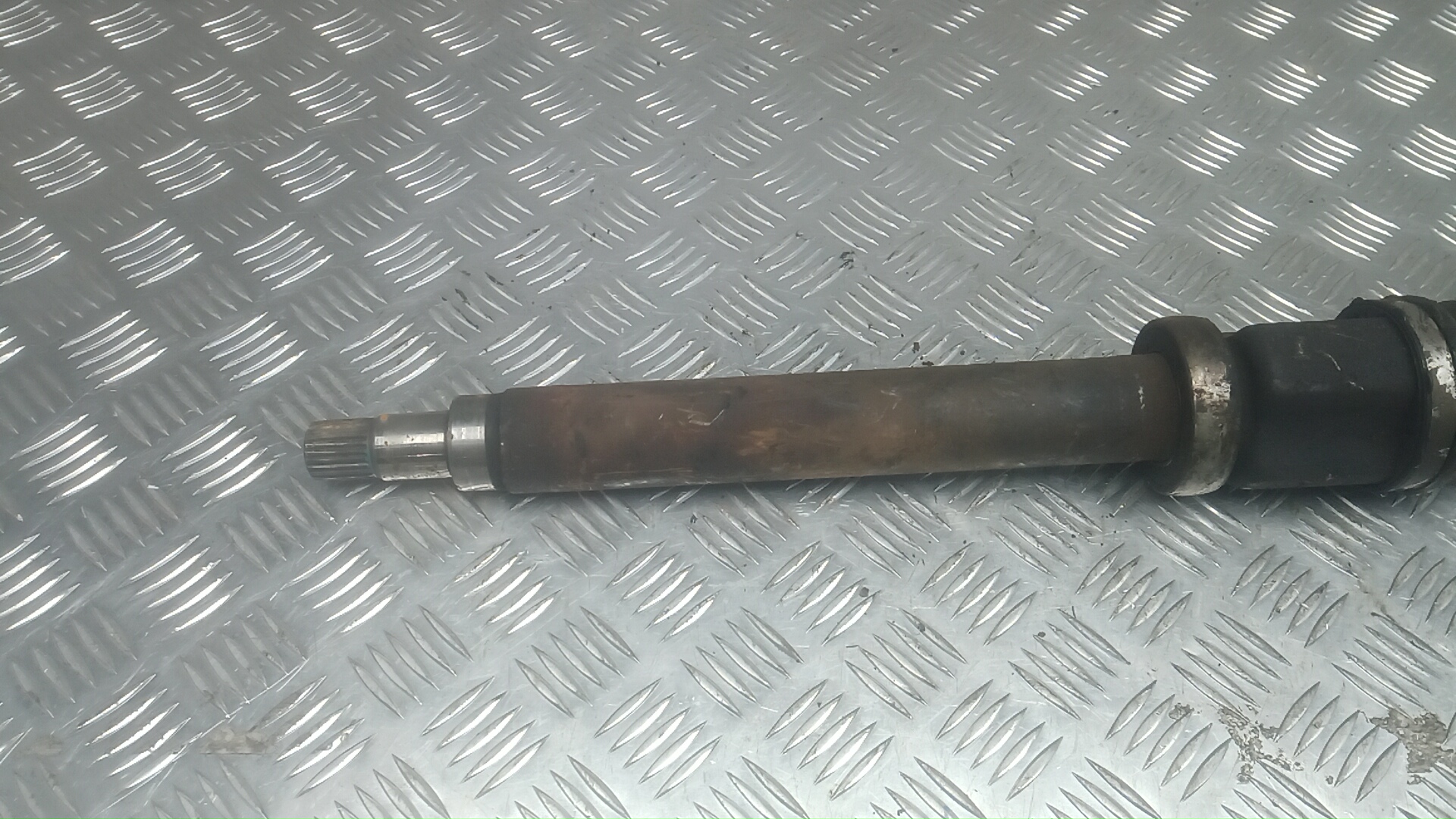 Полуось передняя правая