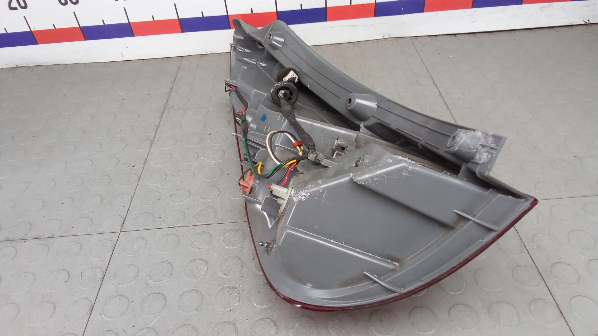 Фонарь задний правый