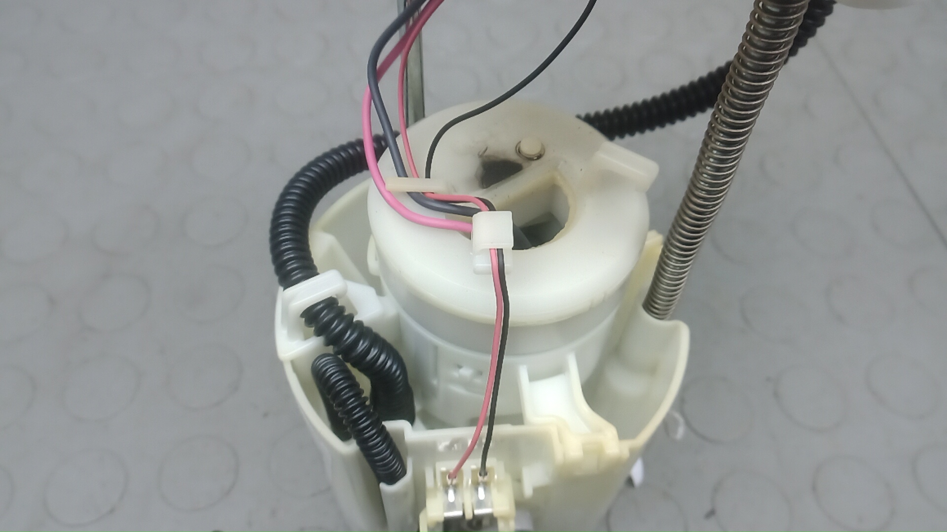 Насос топливный электрический