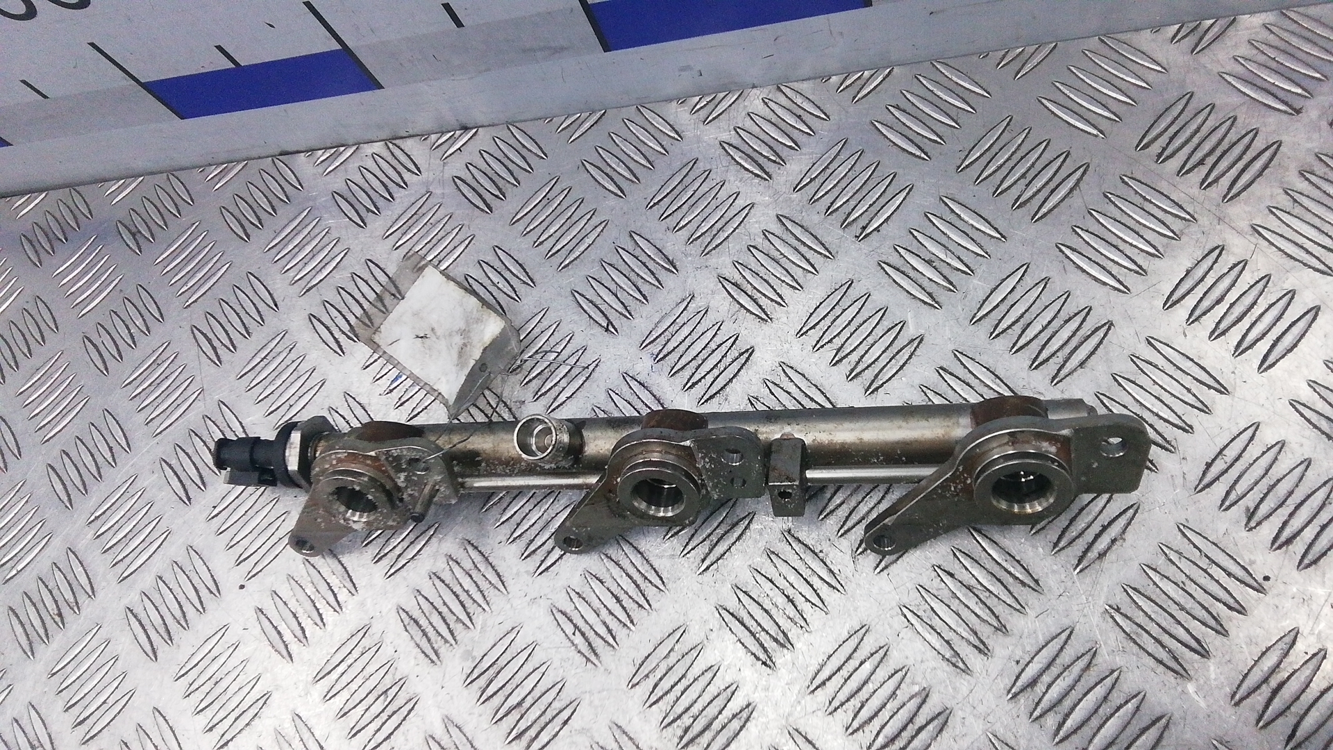 Рейка топливная (рампа)