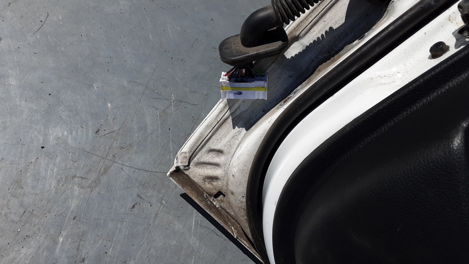 Дверь задняя правая