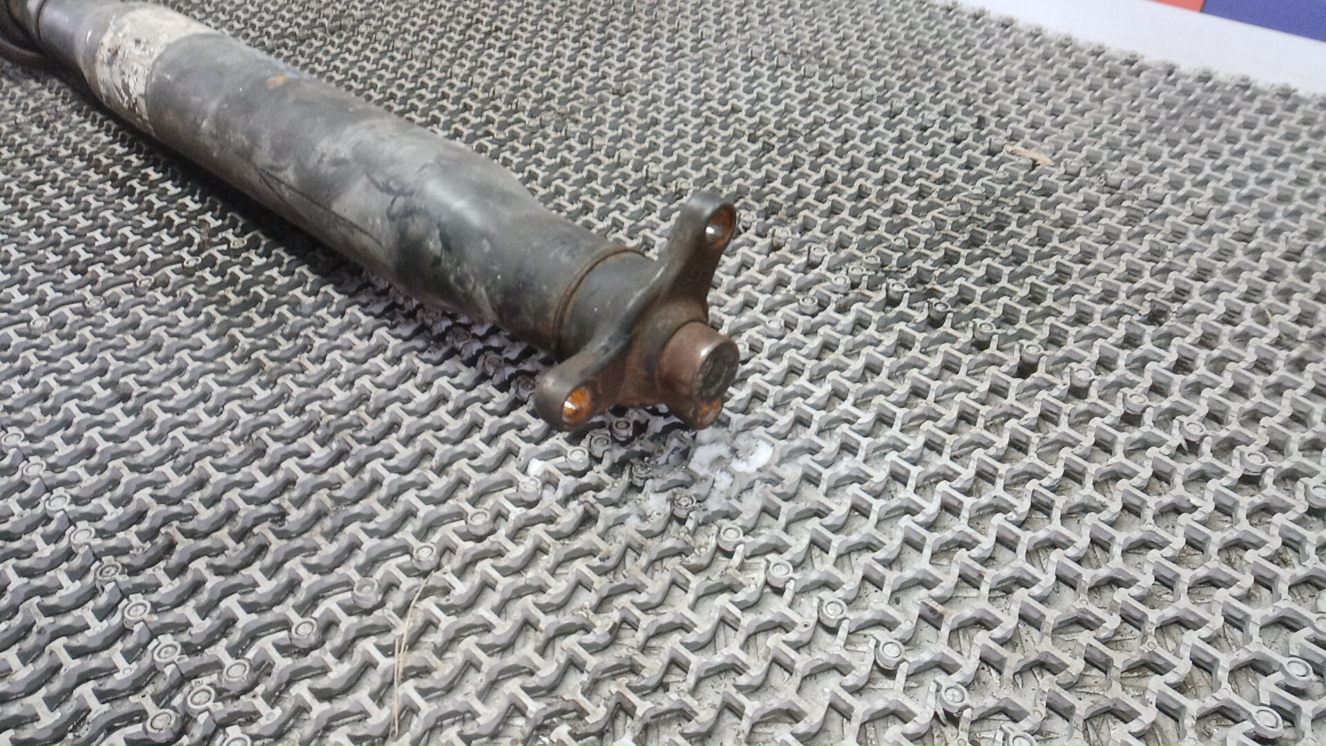 Вал карданный