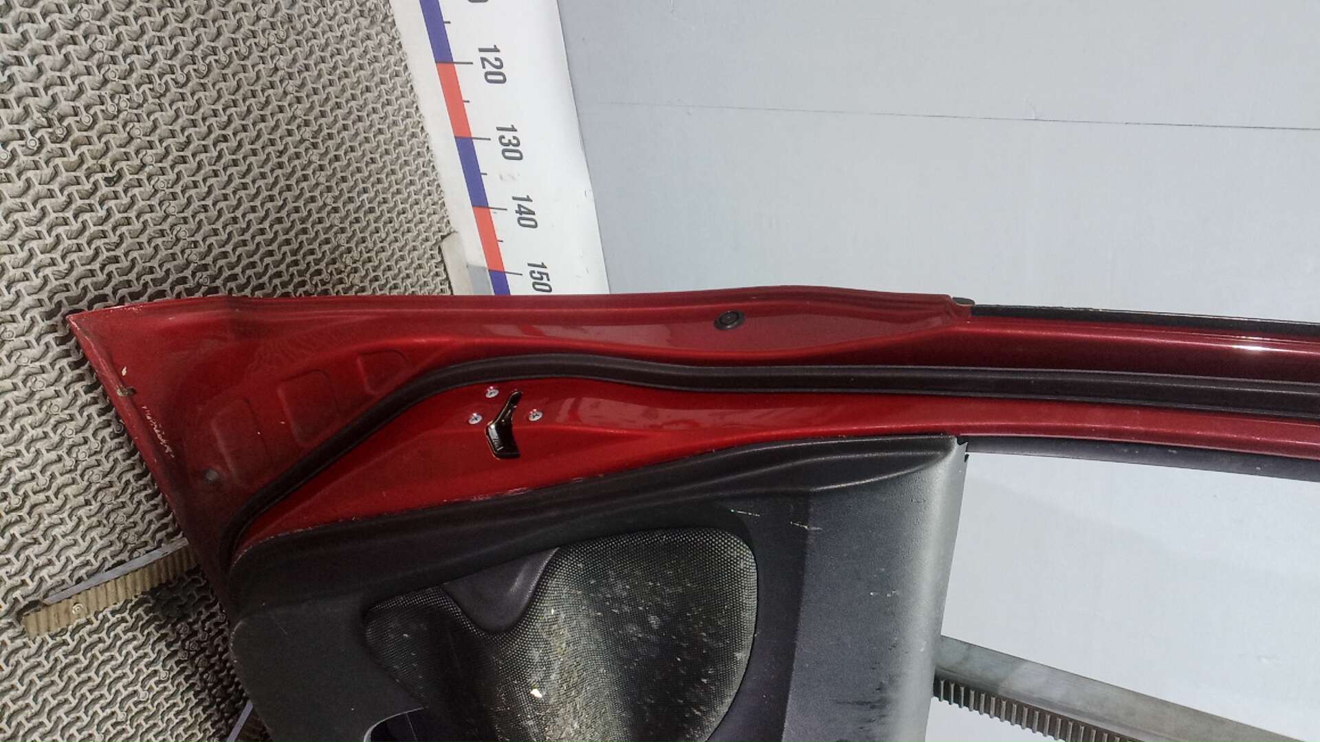 Дверь передняя левая