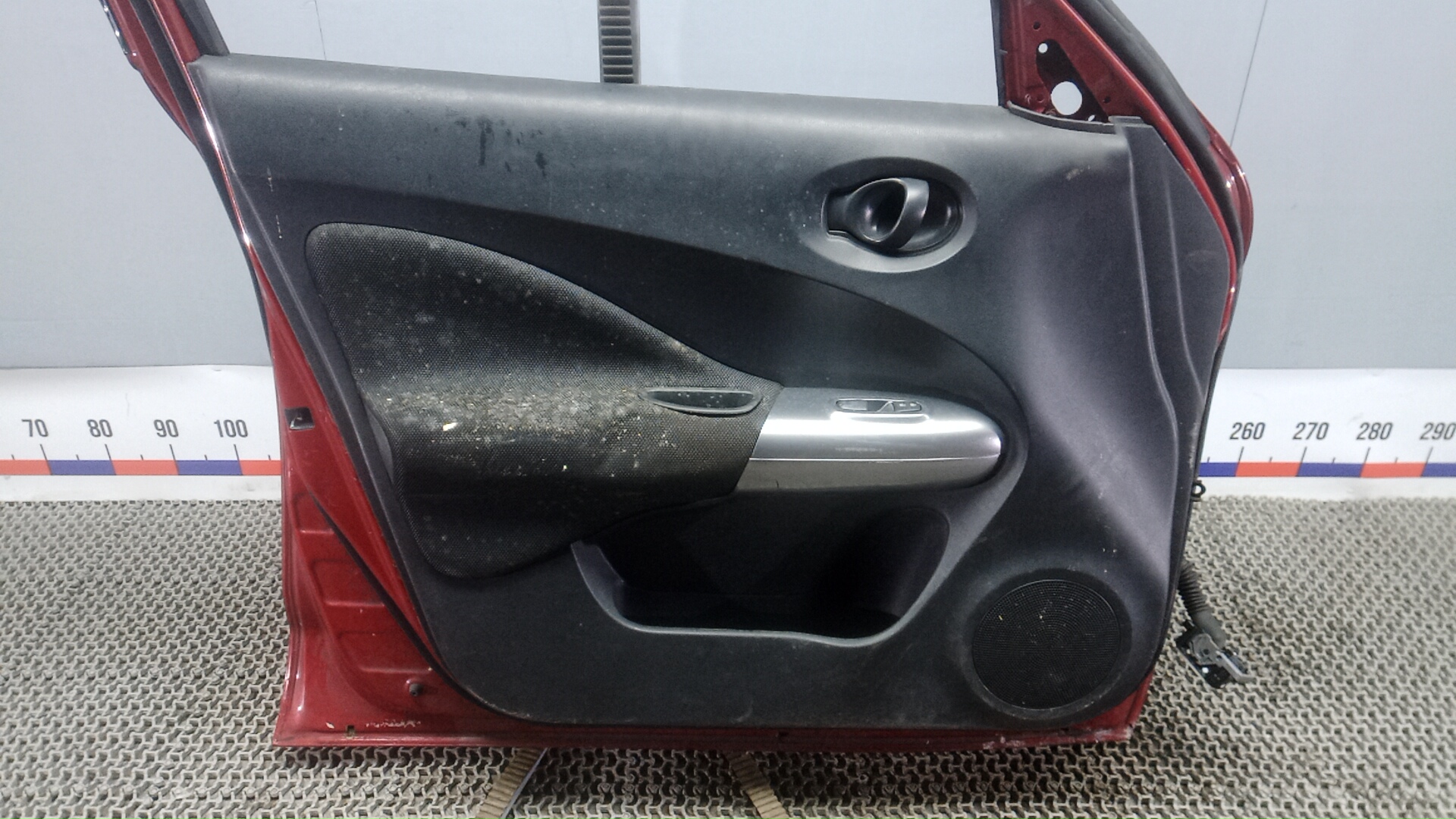 Дверь передняя левая