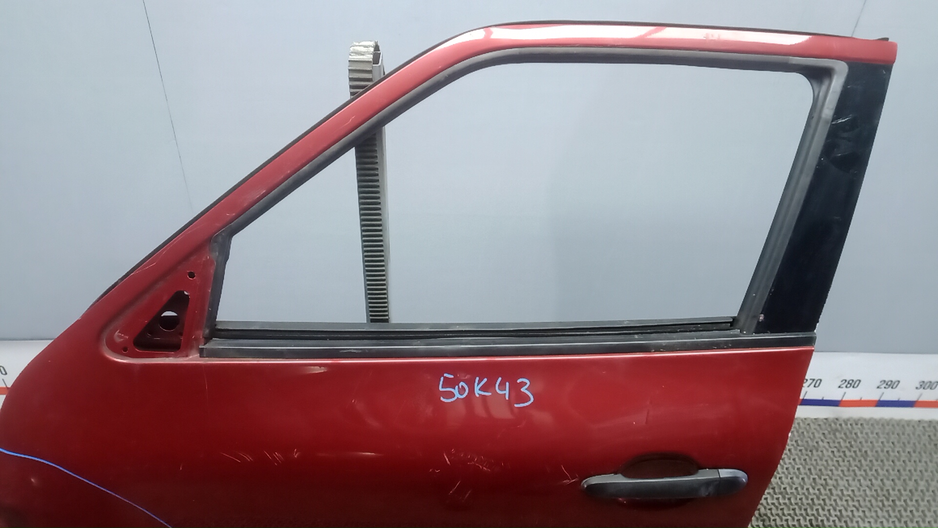 Дверь передняя левая