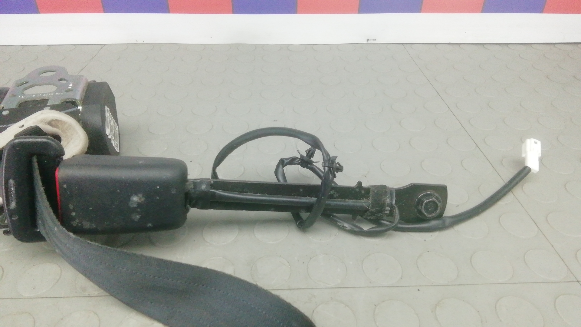 Ремень безопасности с пиропатроном