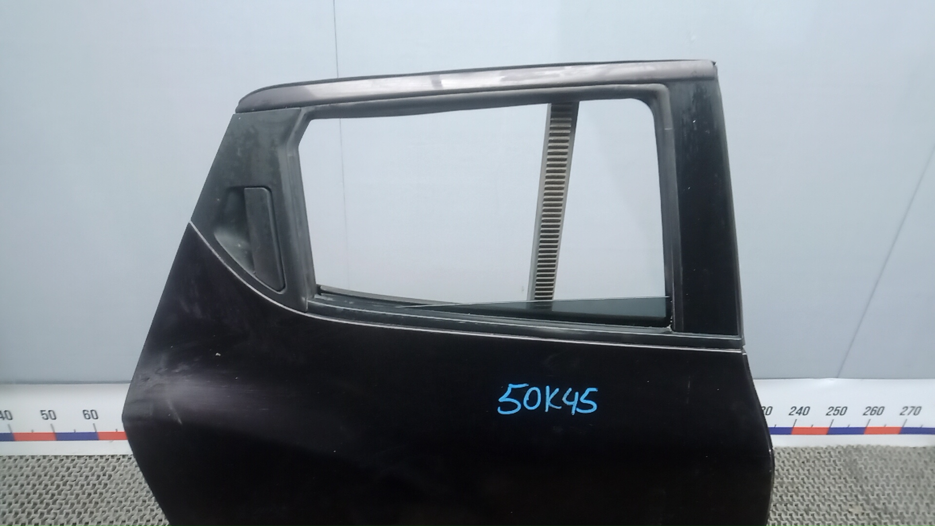 Дверь задняя правая